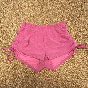 Five dancewear high tied shorts